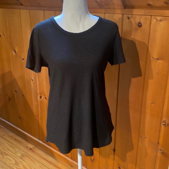 Black T- shirt - Picture 1 of 5